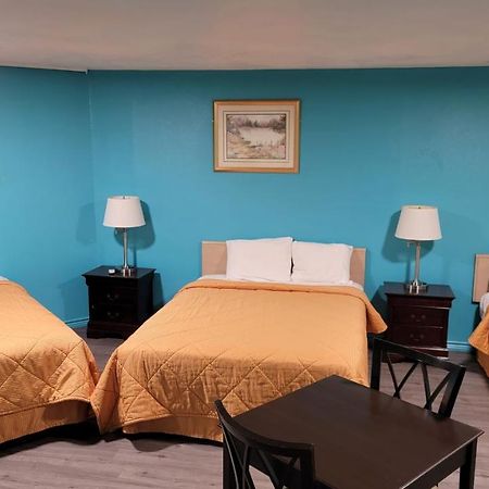 Trade Winds Motel Чилдресс Экстерьер фото