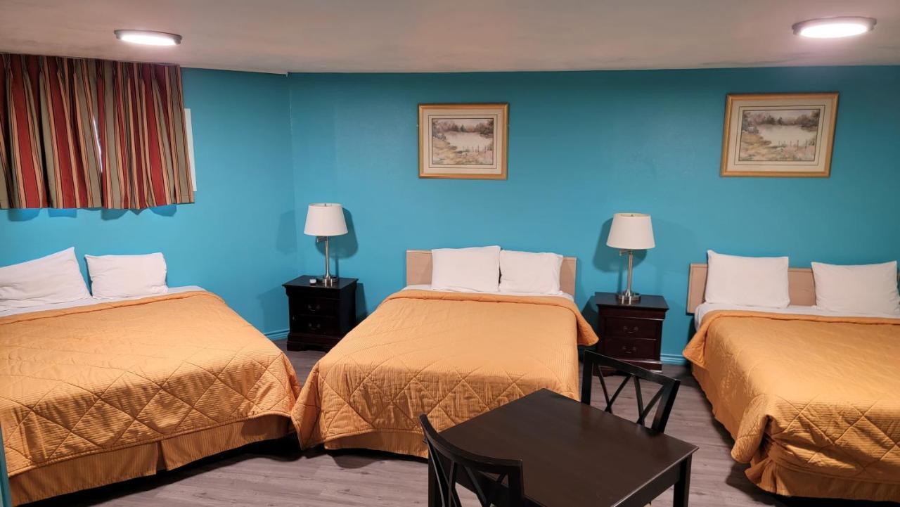 Trade Winds Motel Чилдресс Экстерьер фото